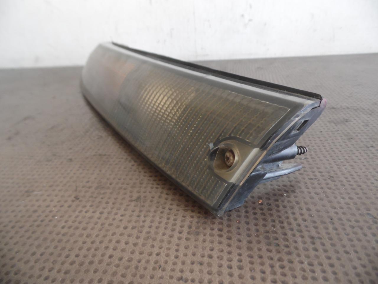 CLIGNOTANT AVANT GAUCHE 21061311 MAZDA 323 BG MK4 LesAnciennes.com