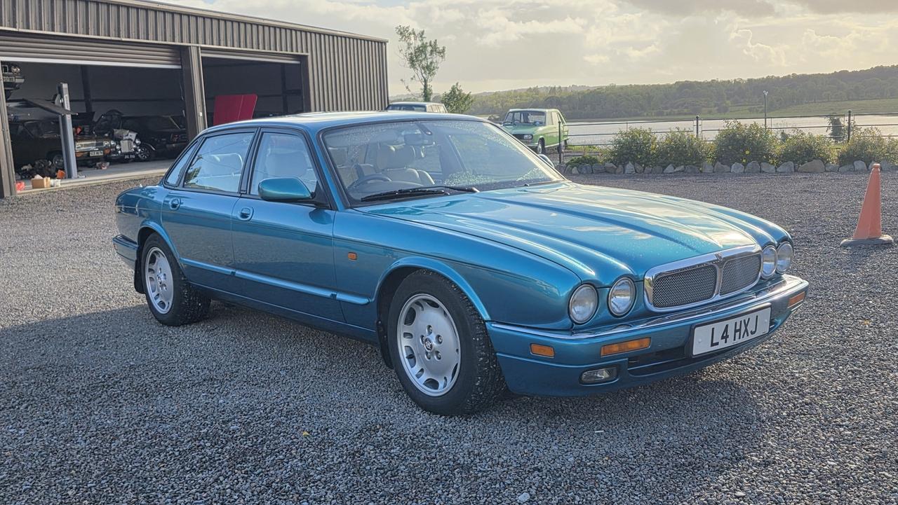 1995 Jaguar XJ6 3.2 Sport Auto LesAnciennes.com
