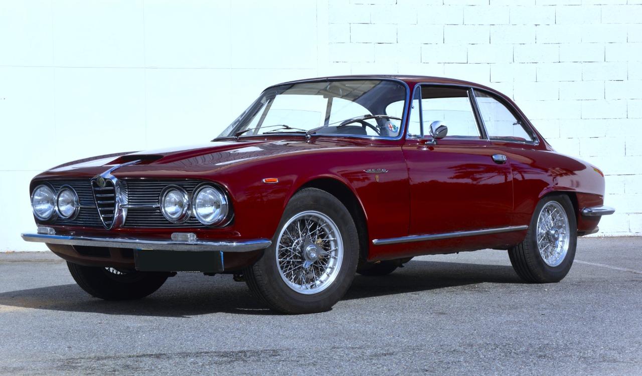 ALFA ROMEO 2600 Coupé Sprint - 1962 LesAnciennes.com