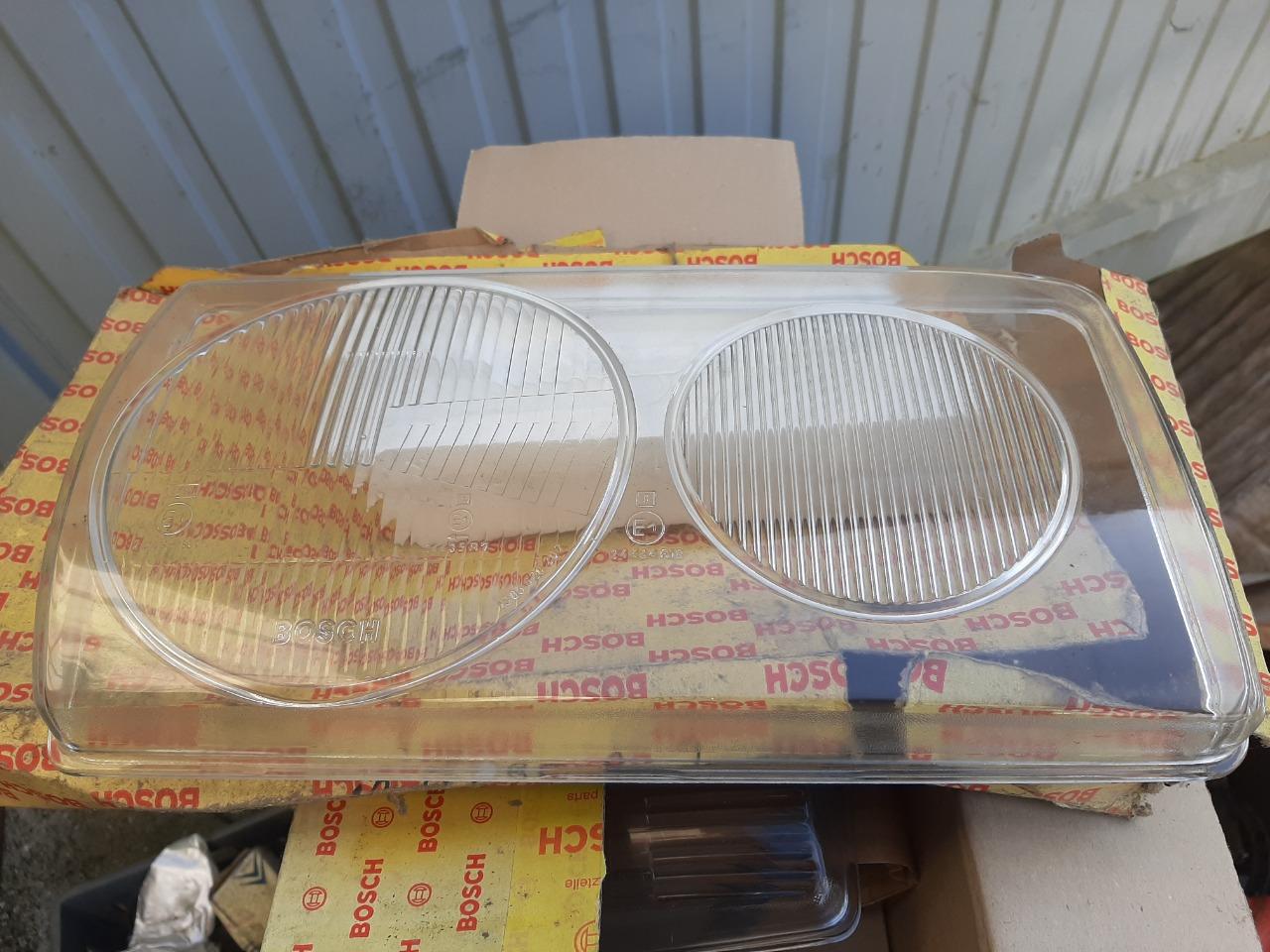 Pièces MERCEDES 280 W123 LesAnciennes.com