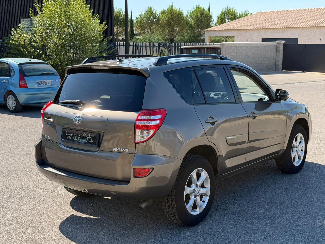 TOYOTA RAV4 2.0 4X4 BVA 158 ch – 1ère main - 2010 LesAnciennes.com