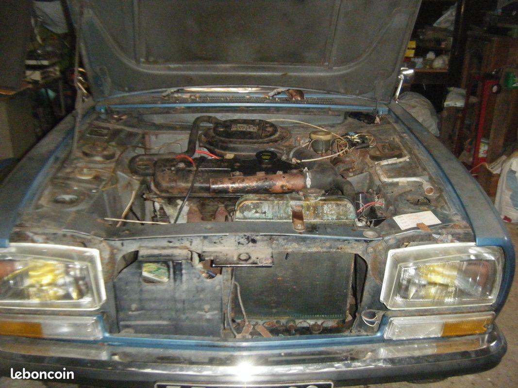 Phares PEUGEOT 504 berline LesAnciennes.com