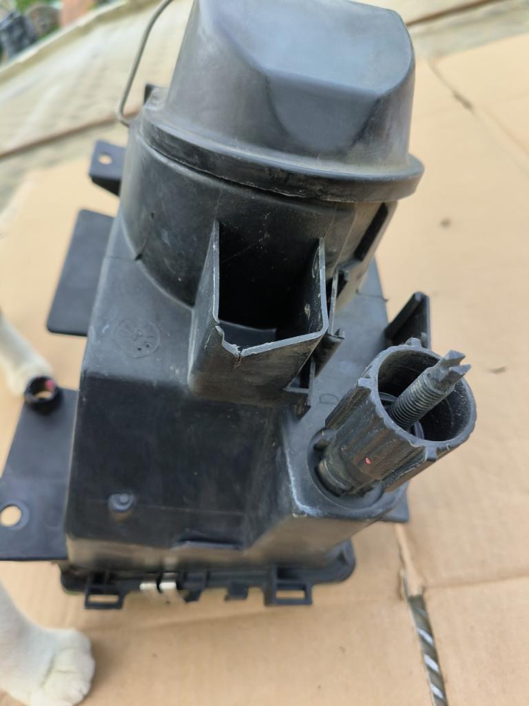 Phare PEUGEOT 405 LesAnciennes.com