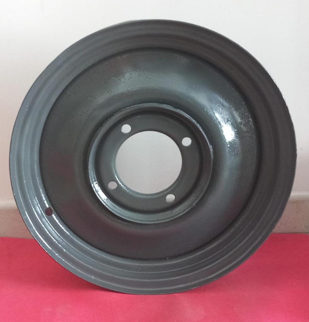 FIAT 1100 b jantes d'occasion LesAnciennes.com