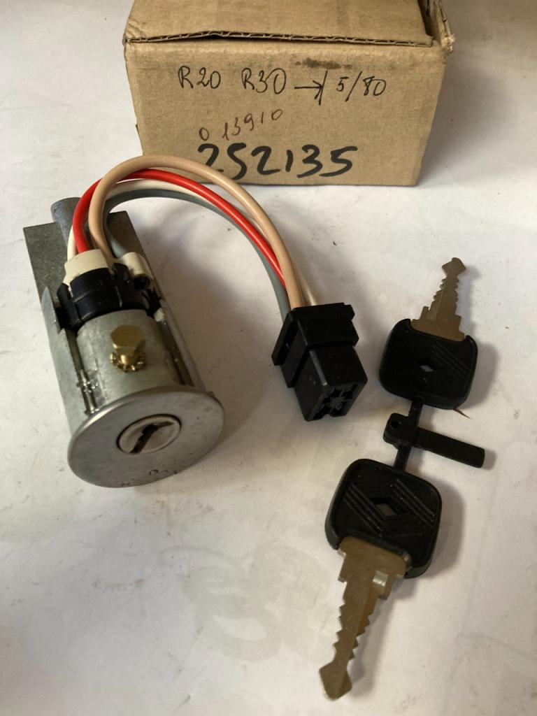 Neiman neuf RENAULT 30 (R30) R20 LesAnciennes.com