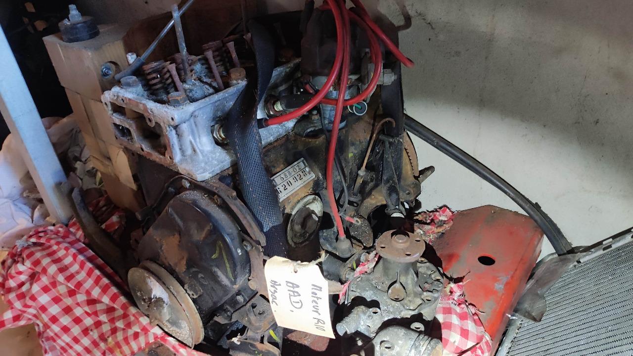 Moteur Renault 688-02 pour R8 et R10 - 2 LesAnciennes.com