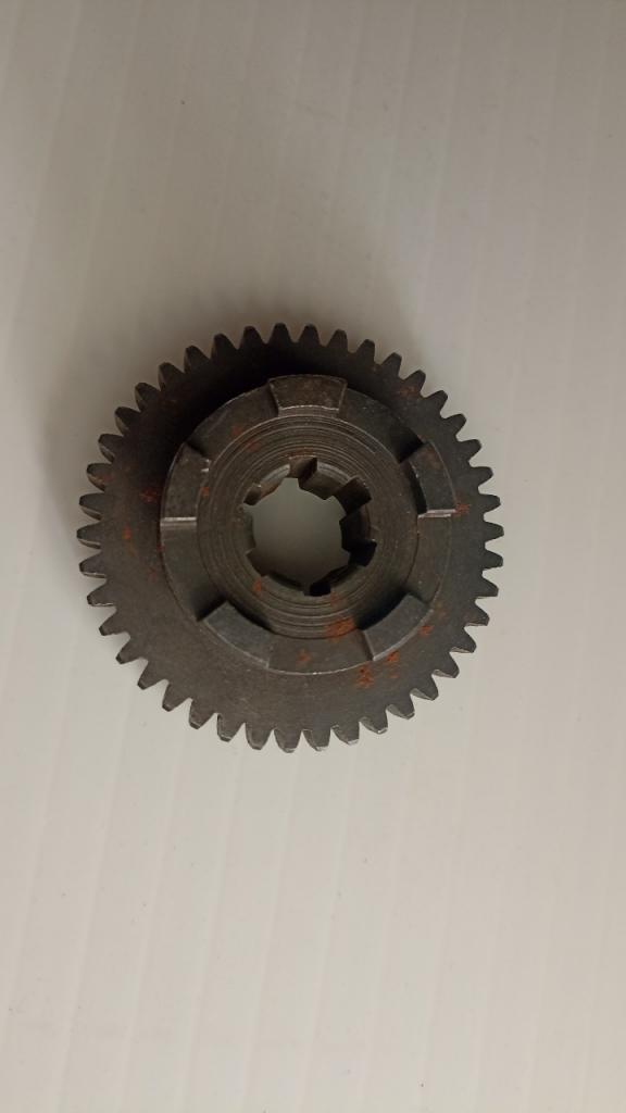 Pignon MOTO GUZZI MOTO GUZZI 50 50 boite de vitess LesAnciennes.com