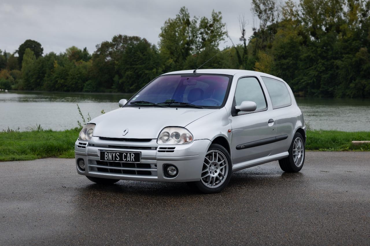 RENAULT Clio RS - 2000 LesAnciennes.com