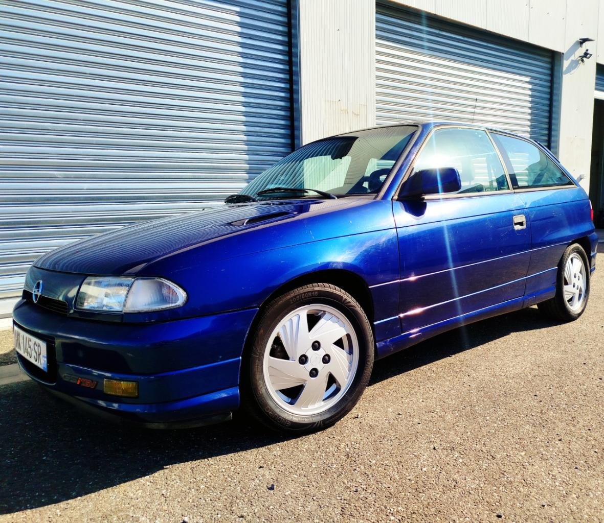 OPEL Astra GSI 16 F - 1992 LesAnciennes.com