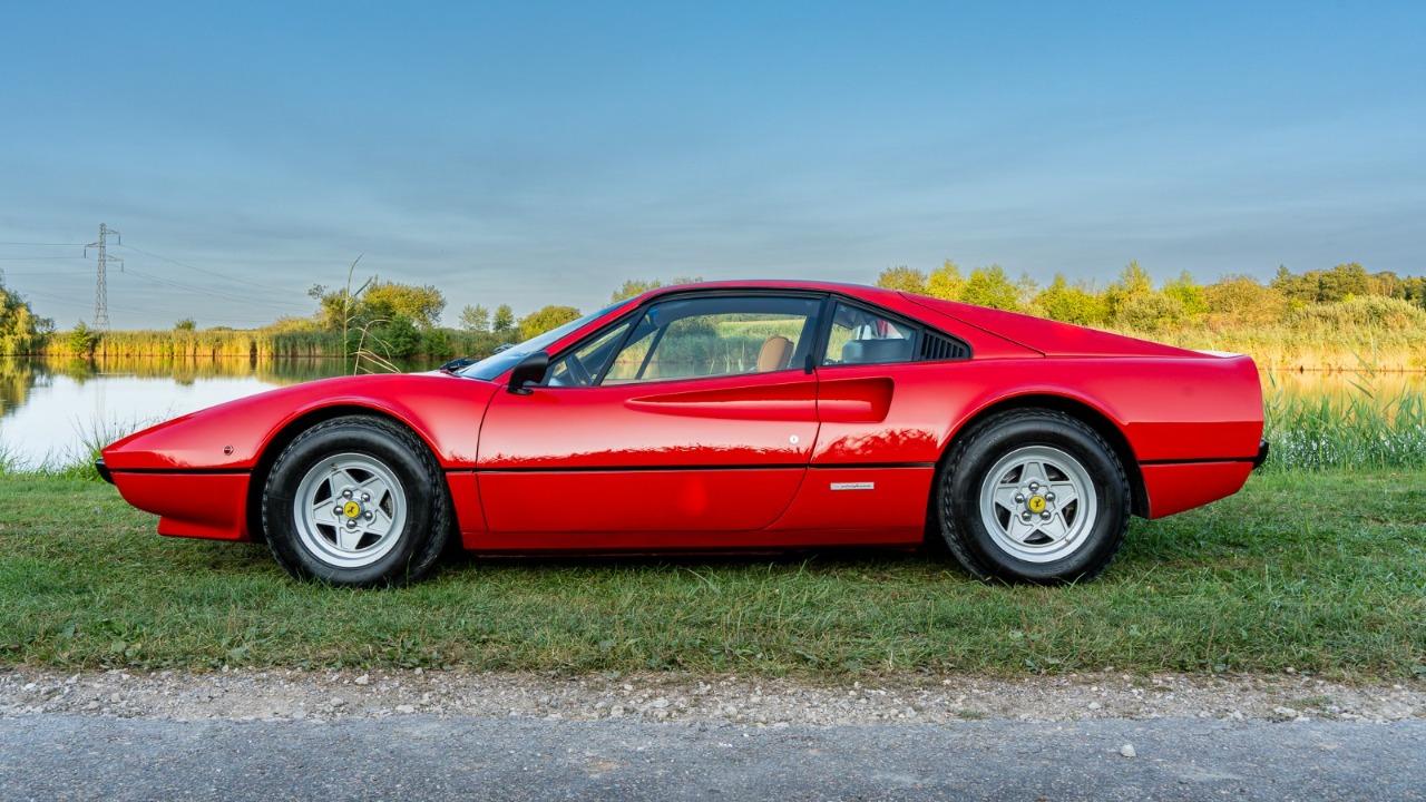 FERRARI 308 GTB Carter Sec - 1978 LesAnciennes.com