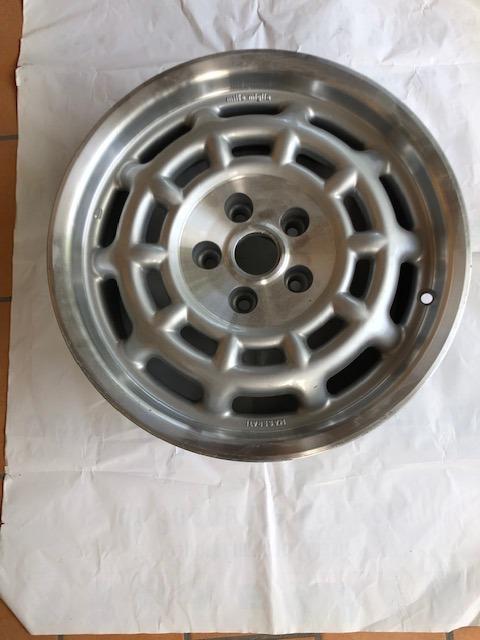 Pièces MASERATI Ghibli 2.8 LesAnciennes.com