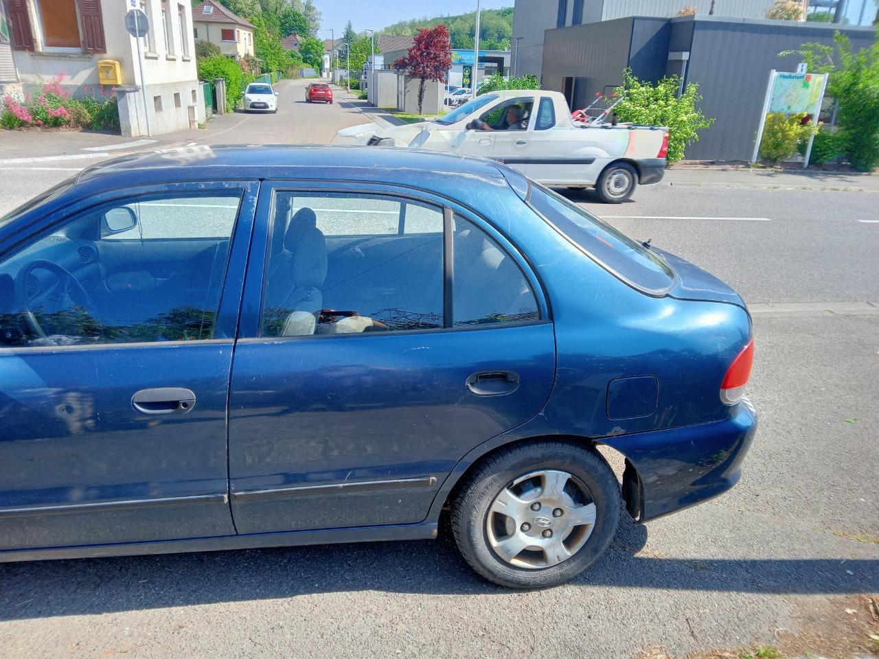 2000 Hyundai Pony, foto 5