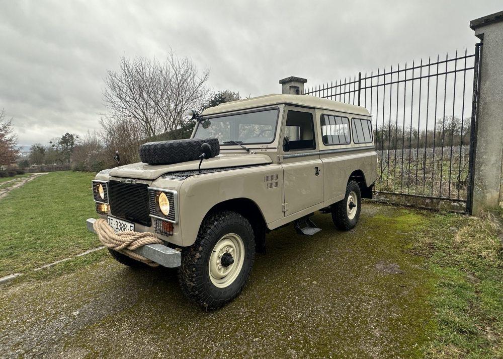SANTANA Land Rover III 109 - 1989 LesAnciennes.com