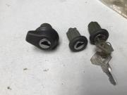image_0-BARILLETS PORTE+COFFRE RENAULT 9 (R9)