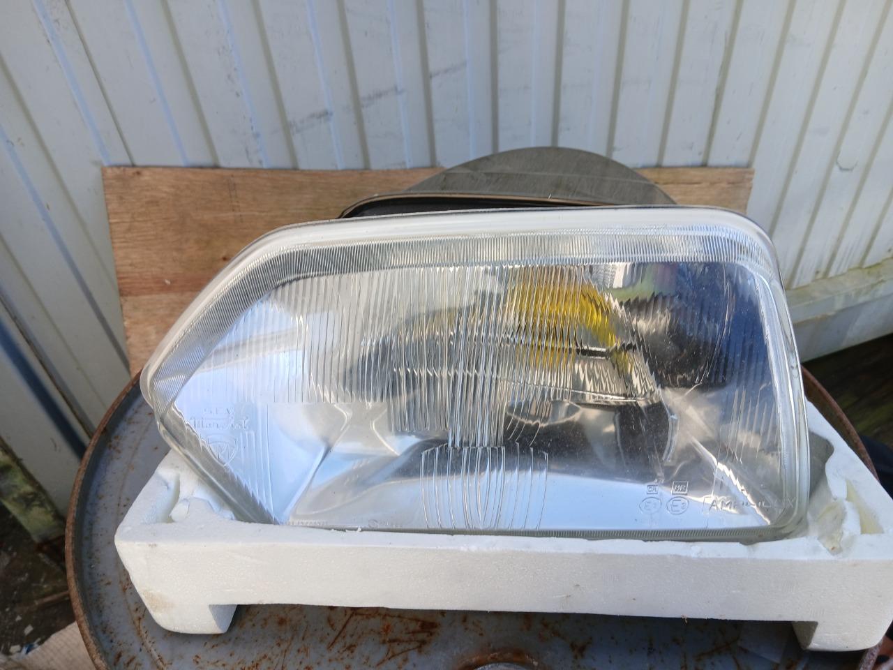 Phare CITROEN GS LesAnciennes.com