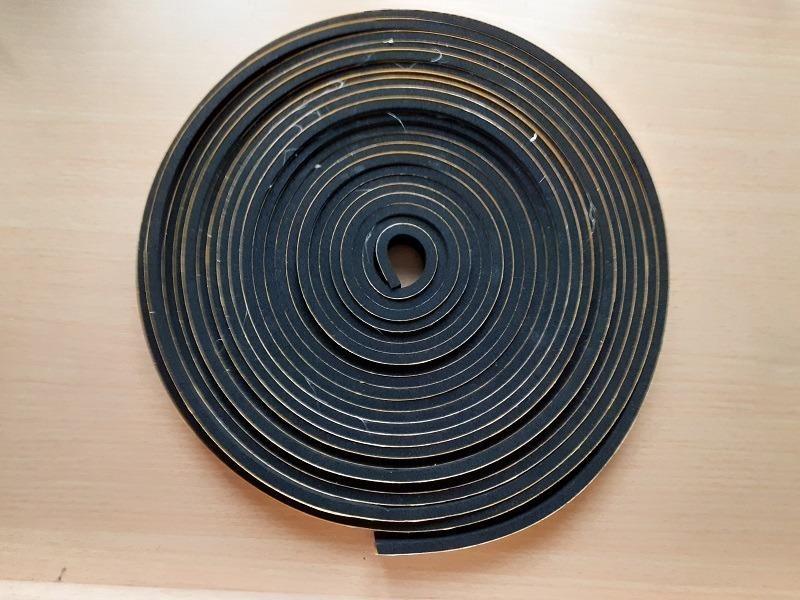 Mousse de châssis CITROEN 2CV LesAnciennes.com