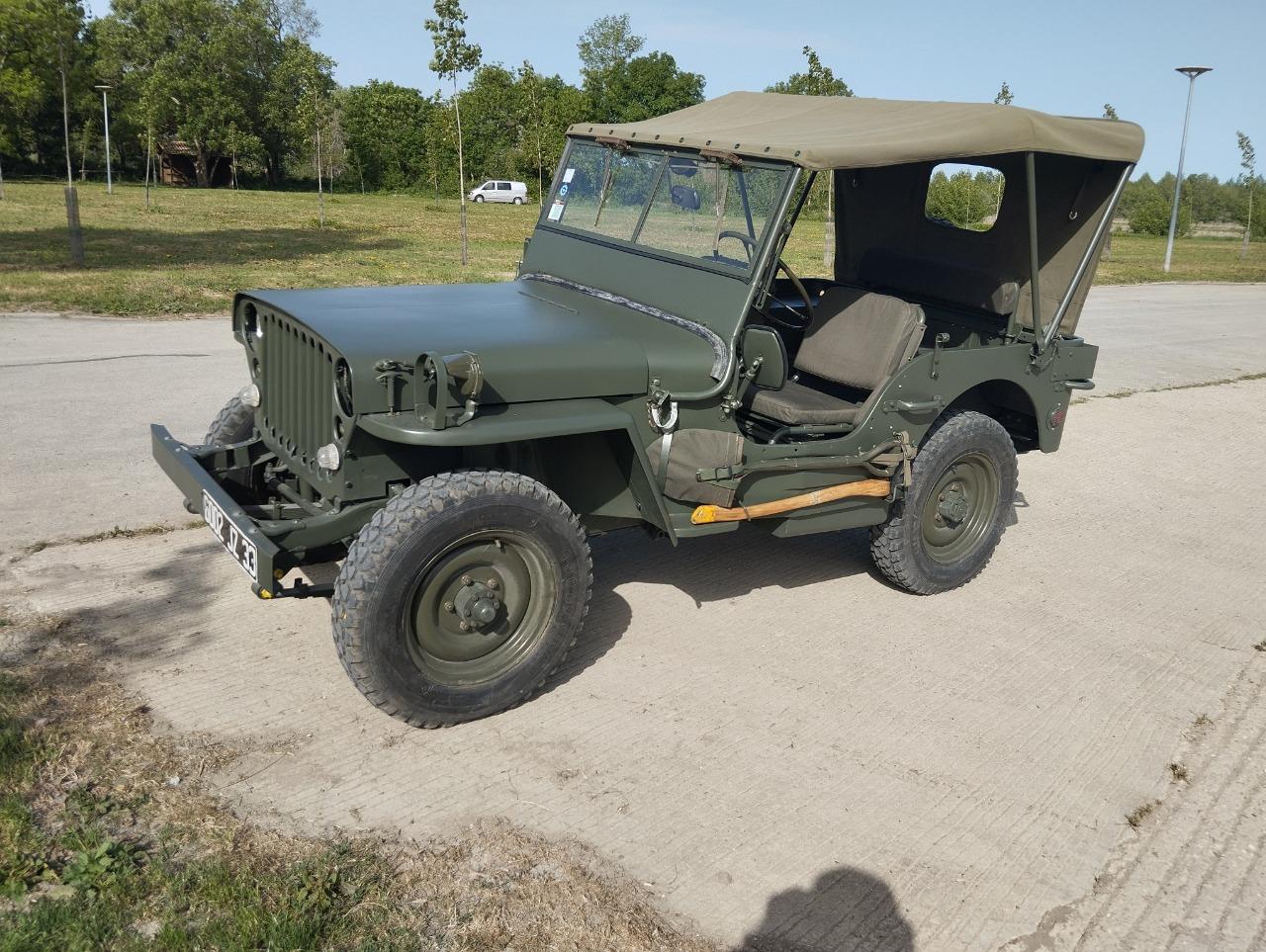 JEEP Willys Hotchkiss M 201 - 1957 LesAnciennes.com