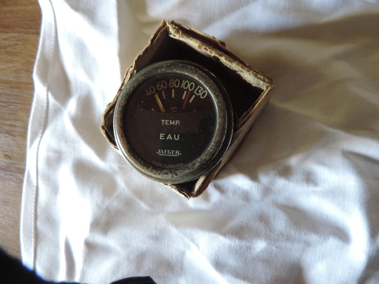 Manomètre DIVERS divres LesAnciennes.com