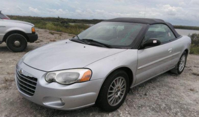 CHRYSLER SEBRING CABRIOLET GTC - 2006 LesAnciennes.com