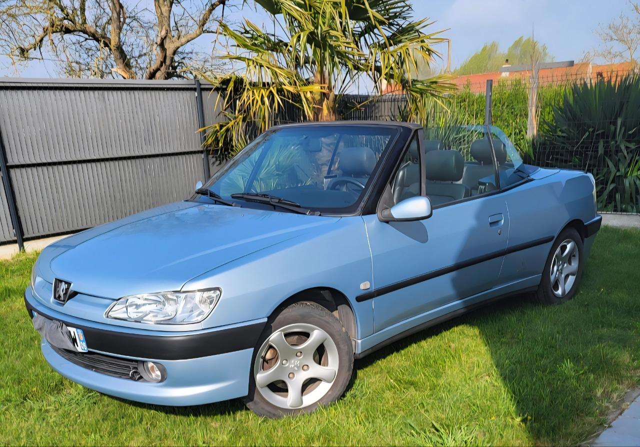 PEUGEOT 306 Cabriolet - 2002 LesAnciennes.com