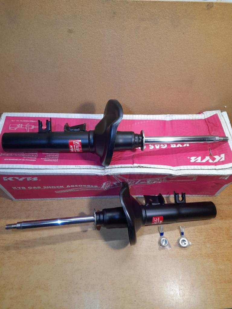 Paire d'amortisseur Peugeot 205 309 visa GTI LesAnciennes.com