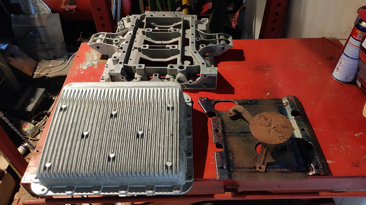 Carter d'huile semelle moteur PRV crépine et tôle LesAnciennes.com