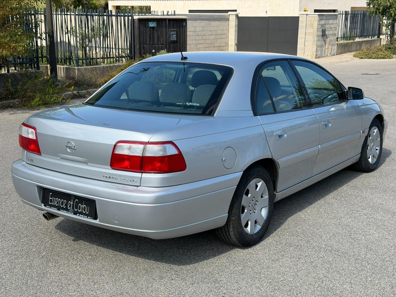 2000 Opel Omega, foto 4