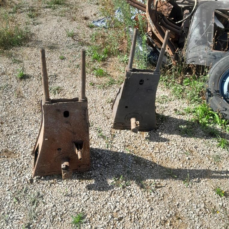Lot de pièces CITROEN Traction 15/6 D LesAnciennes.com