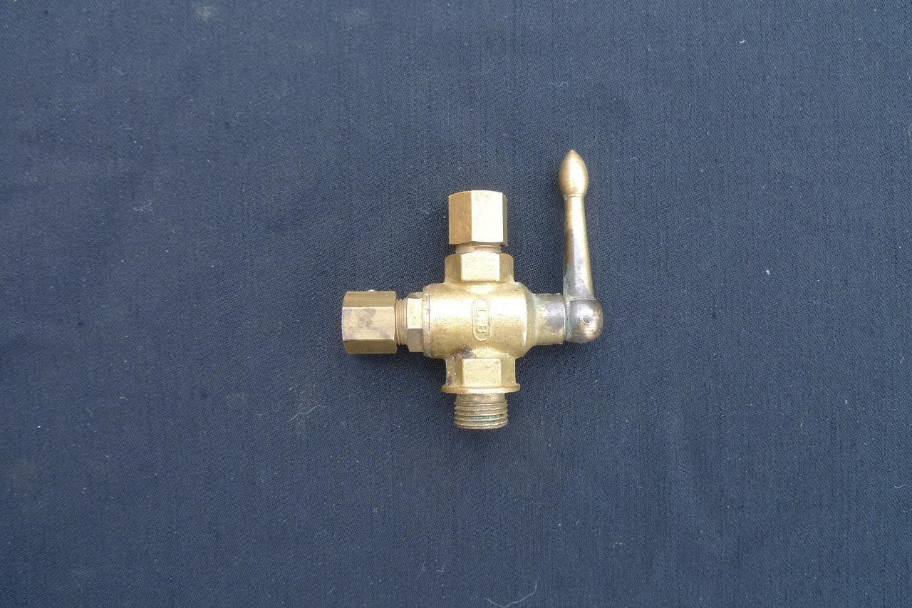 Robinet BUGATTI Type 30 LesAnciennes.com