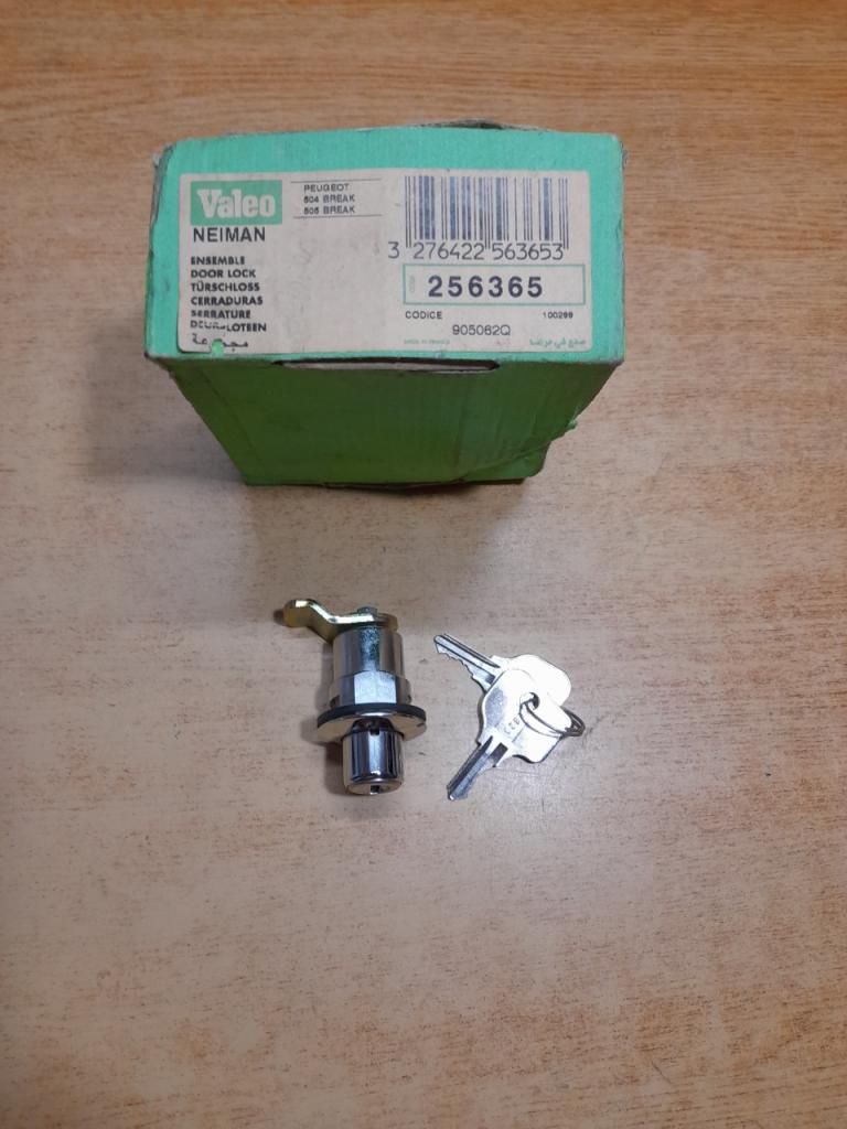 Serrure Barillet de Hayon Peugeot 504 505 Break LesAnciennes.com