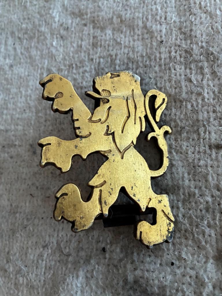 Insigne emblème PEUGEOT 104 204 504 304 LesAnciennes.com