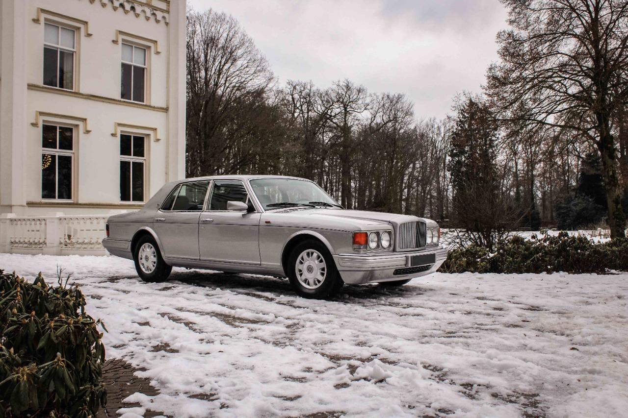 BENTLEY Brooklands 6.75 V8 Sedan - 1996 LesAnciennes.com