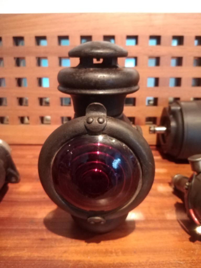 Feu FORD T LesAnciennes.com