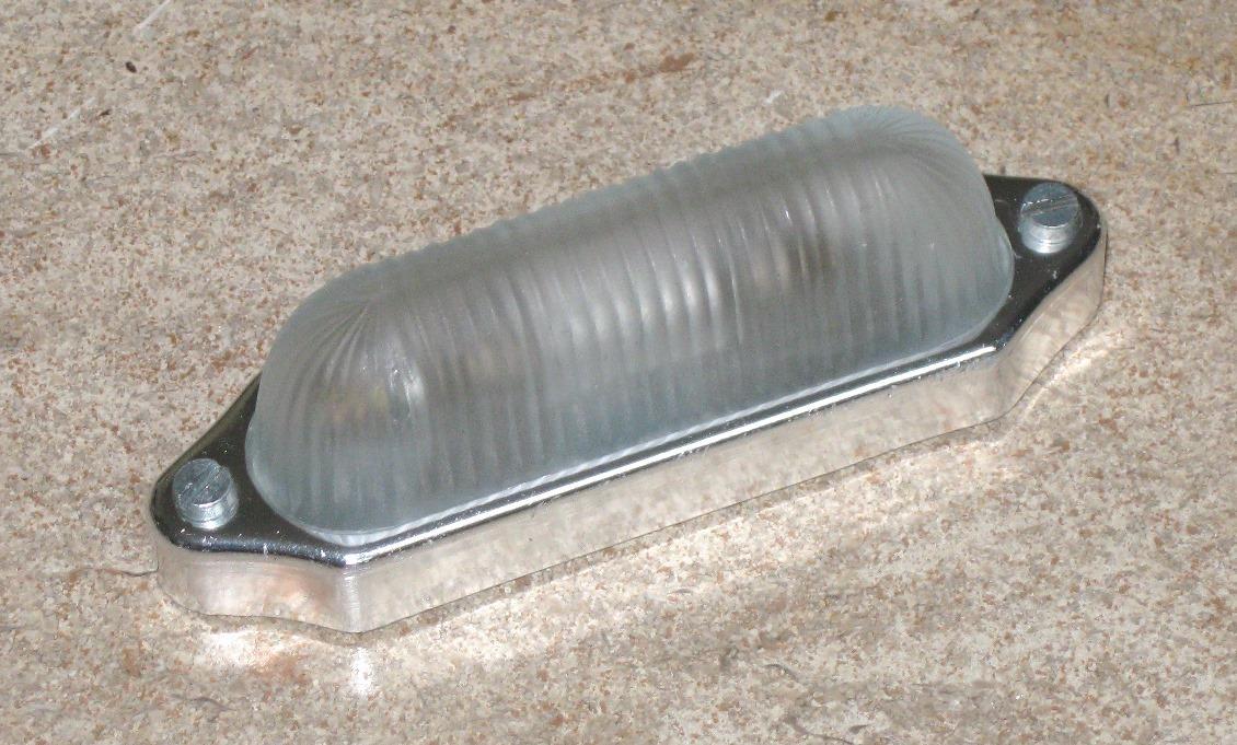 Lampe intérieure FERRARI ou MASERATI LesAnciennes.com