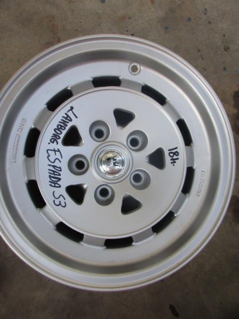 Roue pour Lamborghini Espada s3 LesAnciennes.com