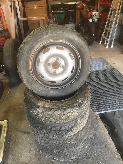 Roues DUNLOP 145/70/r13 LesAnciennes.com