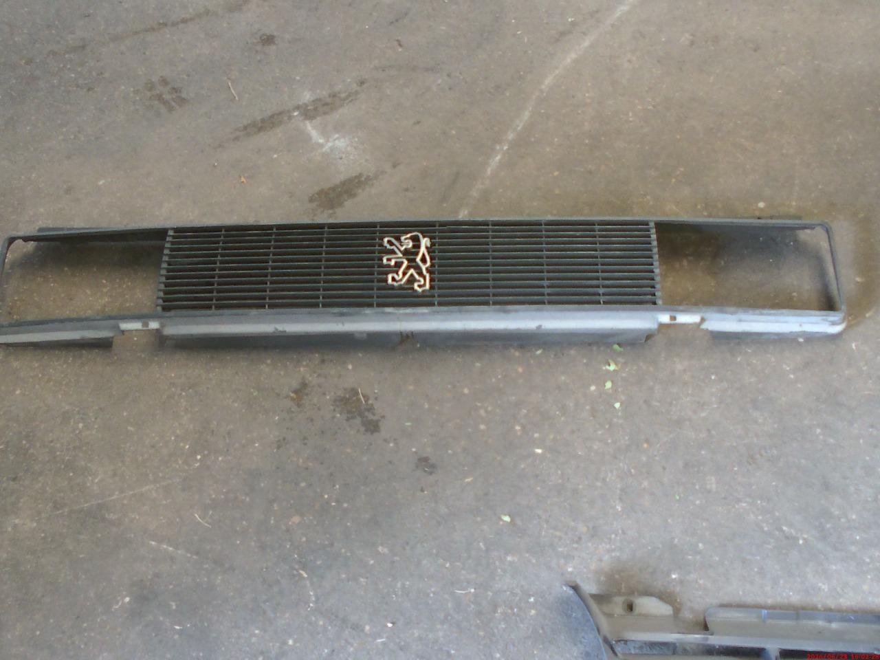 Calandre PEUGEOT 106 LesAnciennes.com