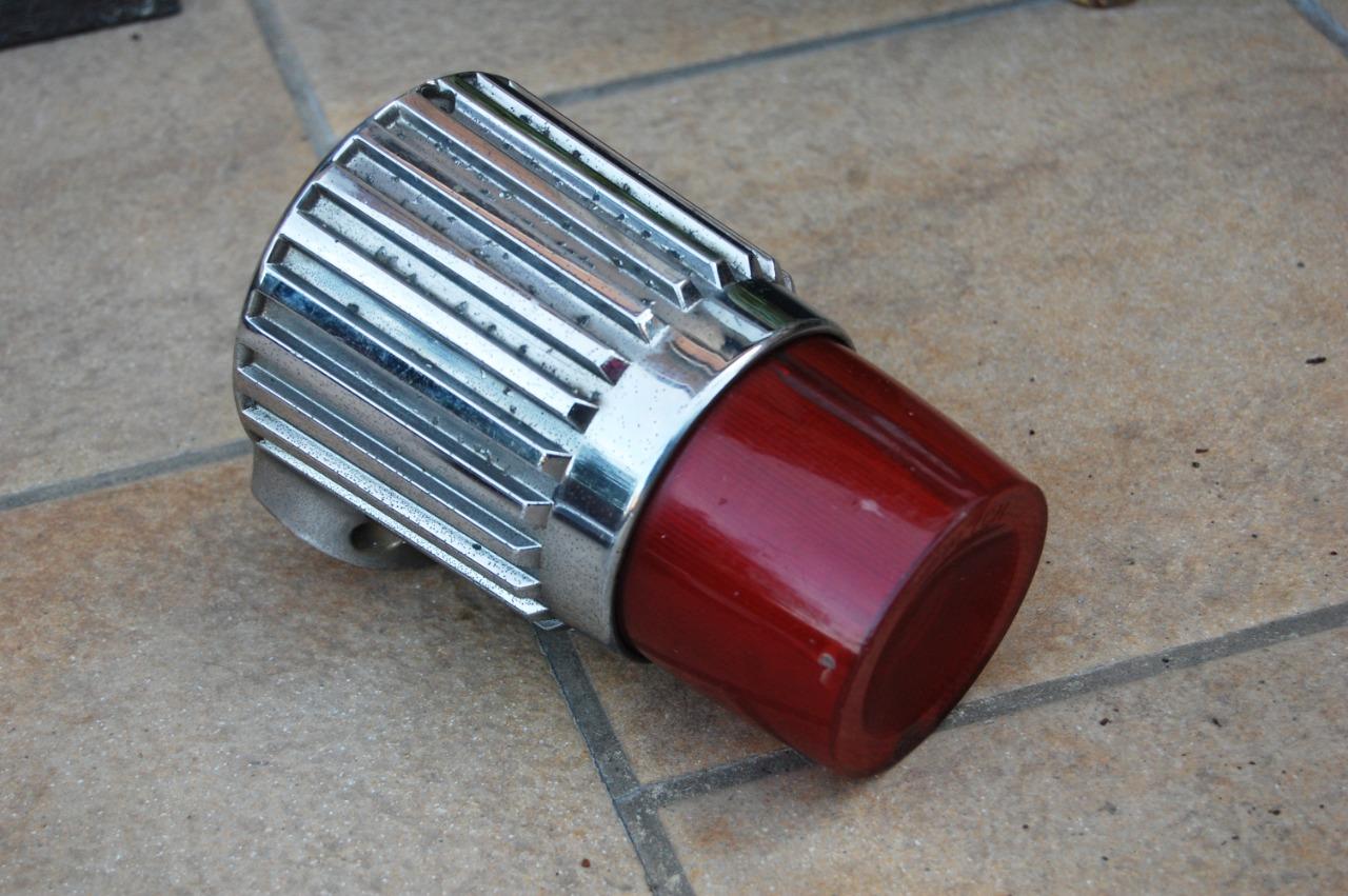 1 feu arrière chevrolet bel air 1954 oldtimer usa LesAnciennes.com