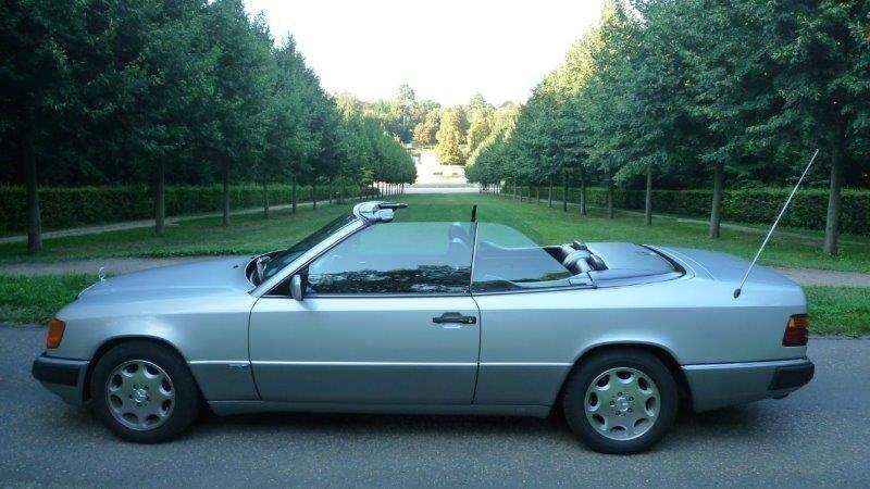 MERCEDES 300 CE Cabriolet 300 CE 24 - 1993 LesAnciennes.com