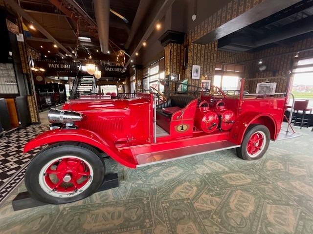 WILLYS KNIGHT Camion Pompier Boyer Camion de Pompi LesAnciennes.com