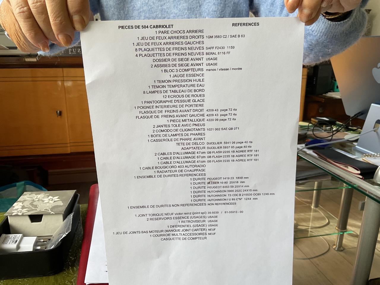 Lot de pièces PEUGEOT 504 Cabriolet LesAnciennes.com