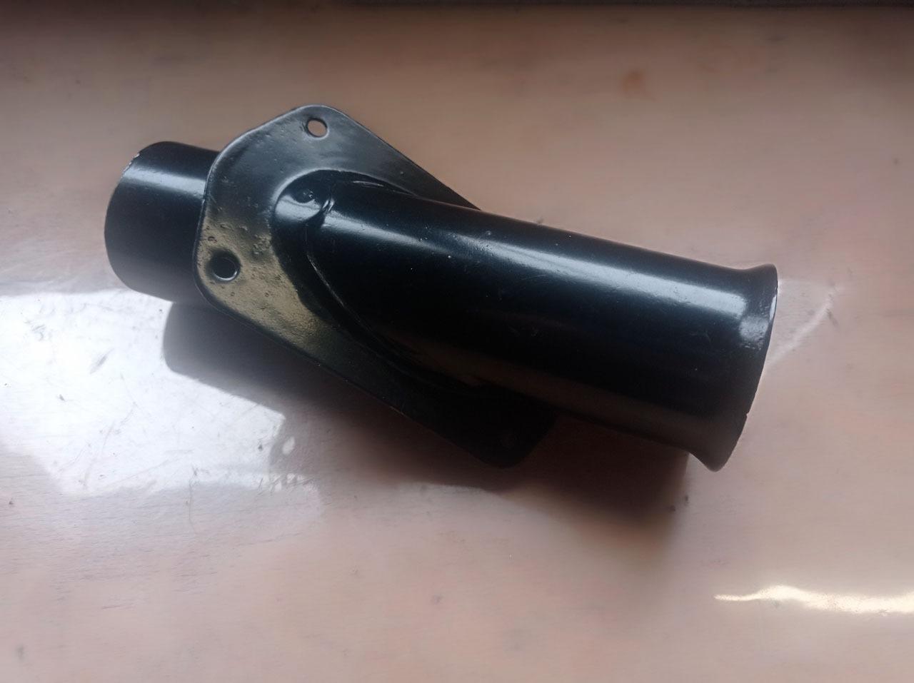 RENAULT 8 / 10 - écope arrivée d'air LesAnciennes.com