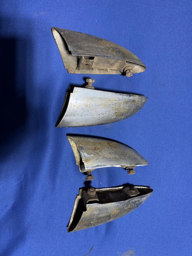 Bananes VESPA 400 LesAnciennes.com