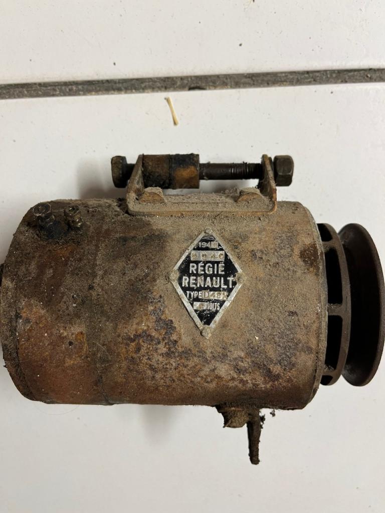 Recherche pièces RENAULT 4CV 1060 LesAnciennes.com