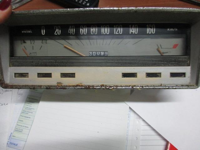 Compteur Fiat 850 Berlina LesAnciennes.com
