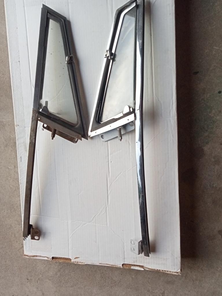 Custodes AUSTIN HEALEY 3000 Bj7 et bj8 LesAnciennes.com