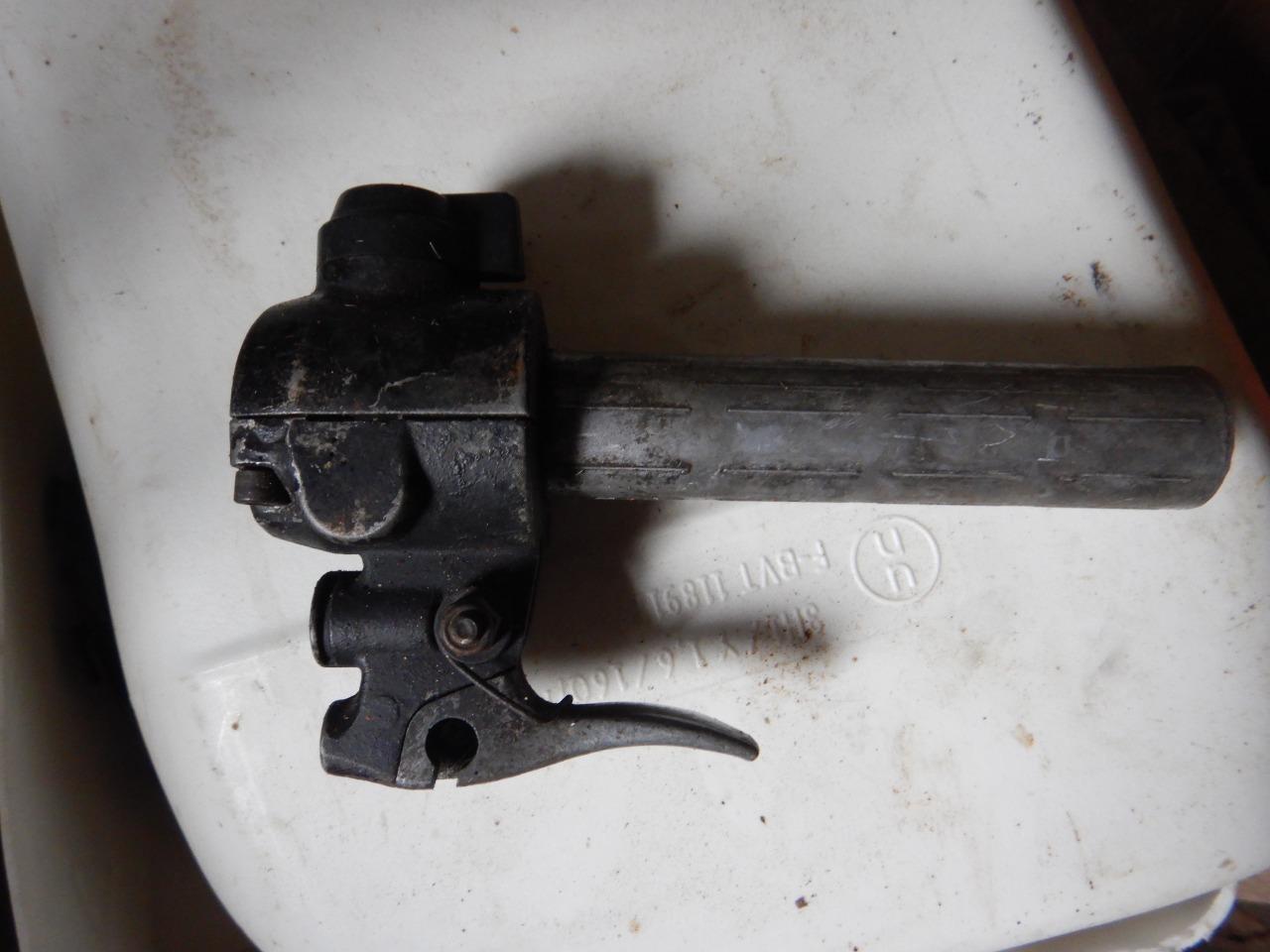 Poignée de gaz YAMAHA XS 650 1H1 LesAnciennes.com