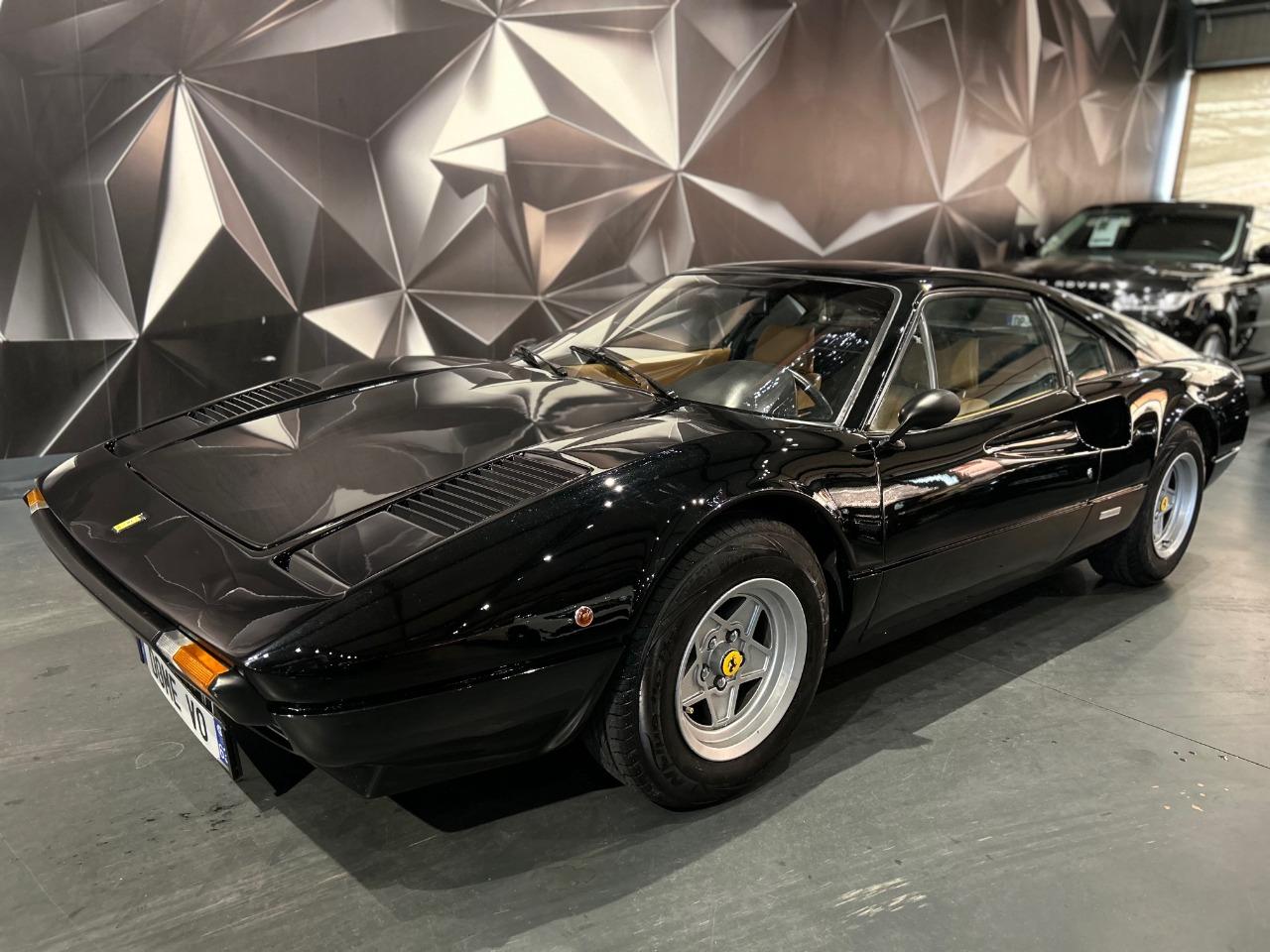 FERRARI 308 GTB - 1977 LesAnciennes.com