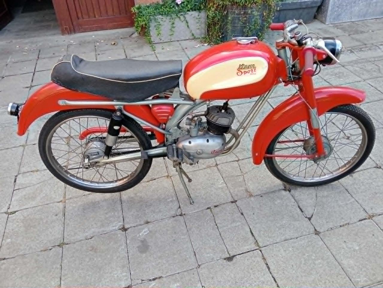 ITOM SPORT astor - 1967 LesAnciennes.com