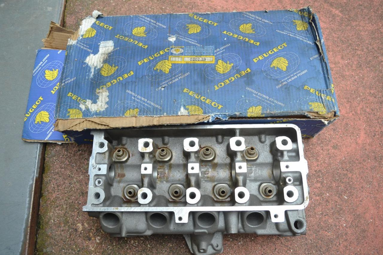 Culasse nue, XV3, 954cc, PEUGEOT 104 205 neuve LesAnciennes.com